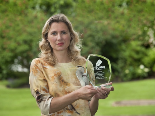 Lisa Green Fly Forbo Trophy